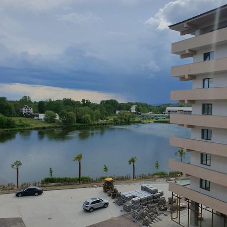 Apartament Castelul Bran Râmnicu Vâlcea 外观 照片