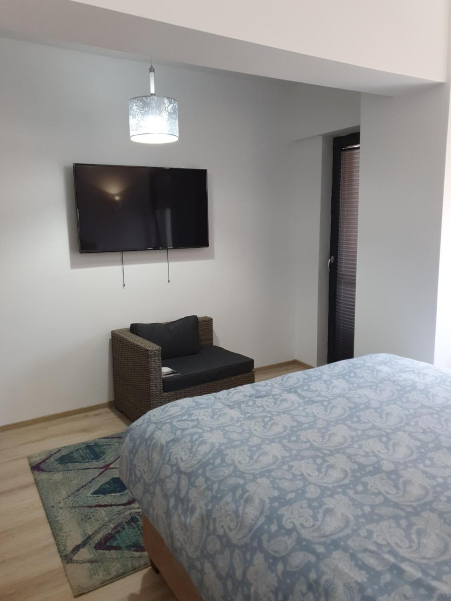 Apartament Castelul Bran Râmnicu Vâlcea 外观 照片
