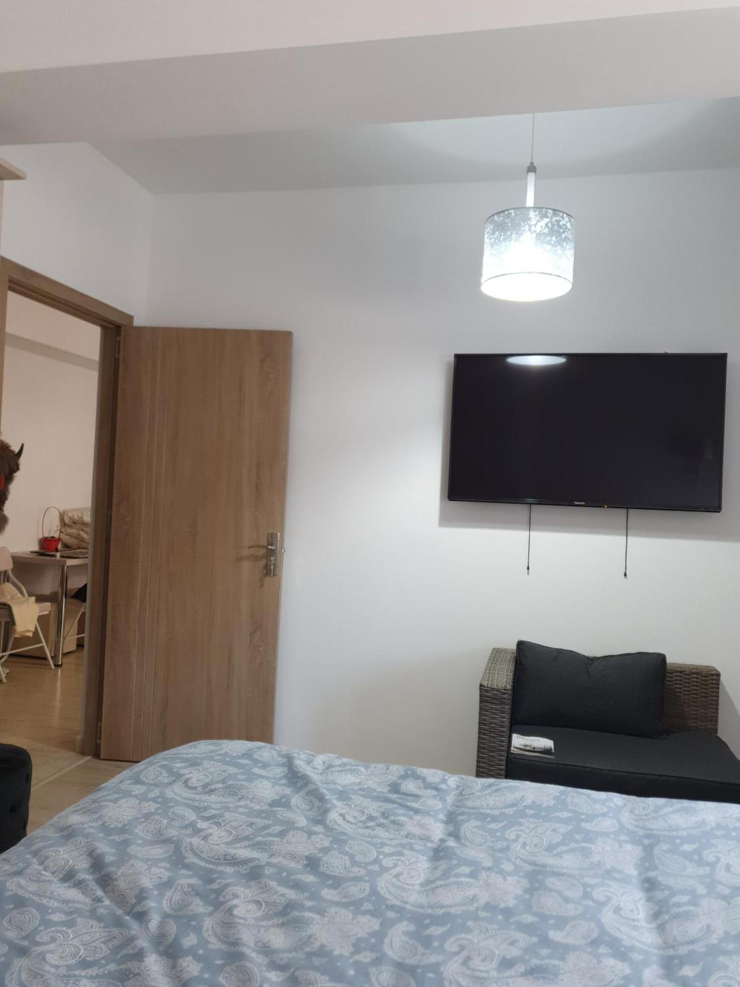 Apartament Castelul Bran Râmnicu Vâlcea 外观 照片