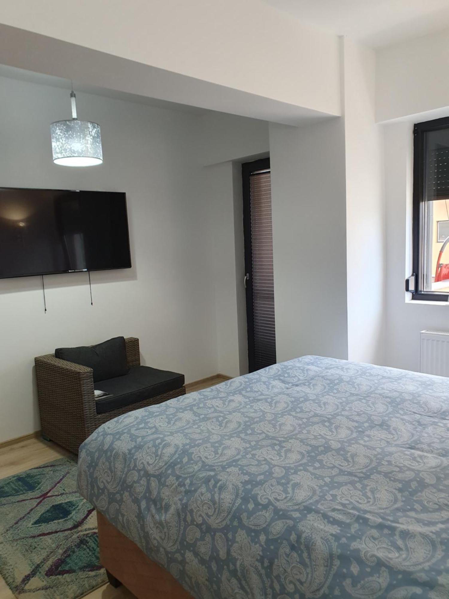 Apartament Castelul Bran Râmnicu Vâlcea 外观 照片