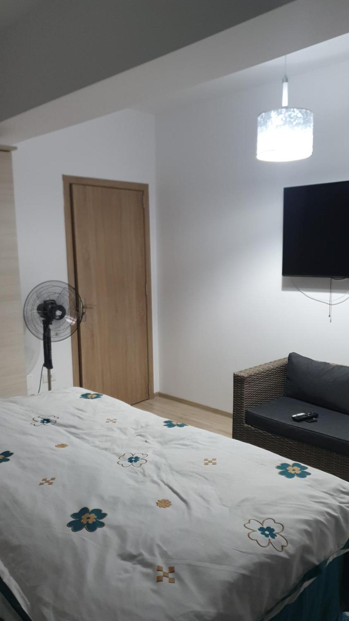 Apartament Castelul Bran Râmnicu Vâlcea 外观 照片
