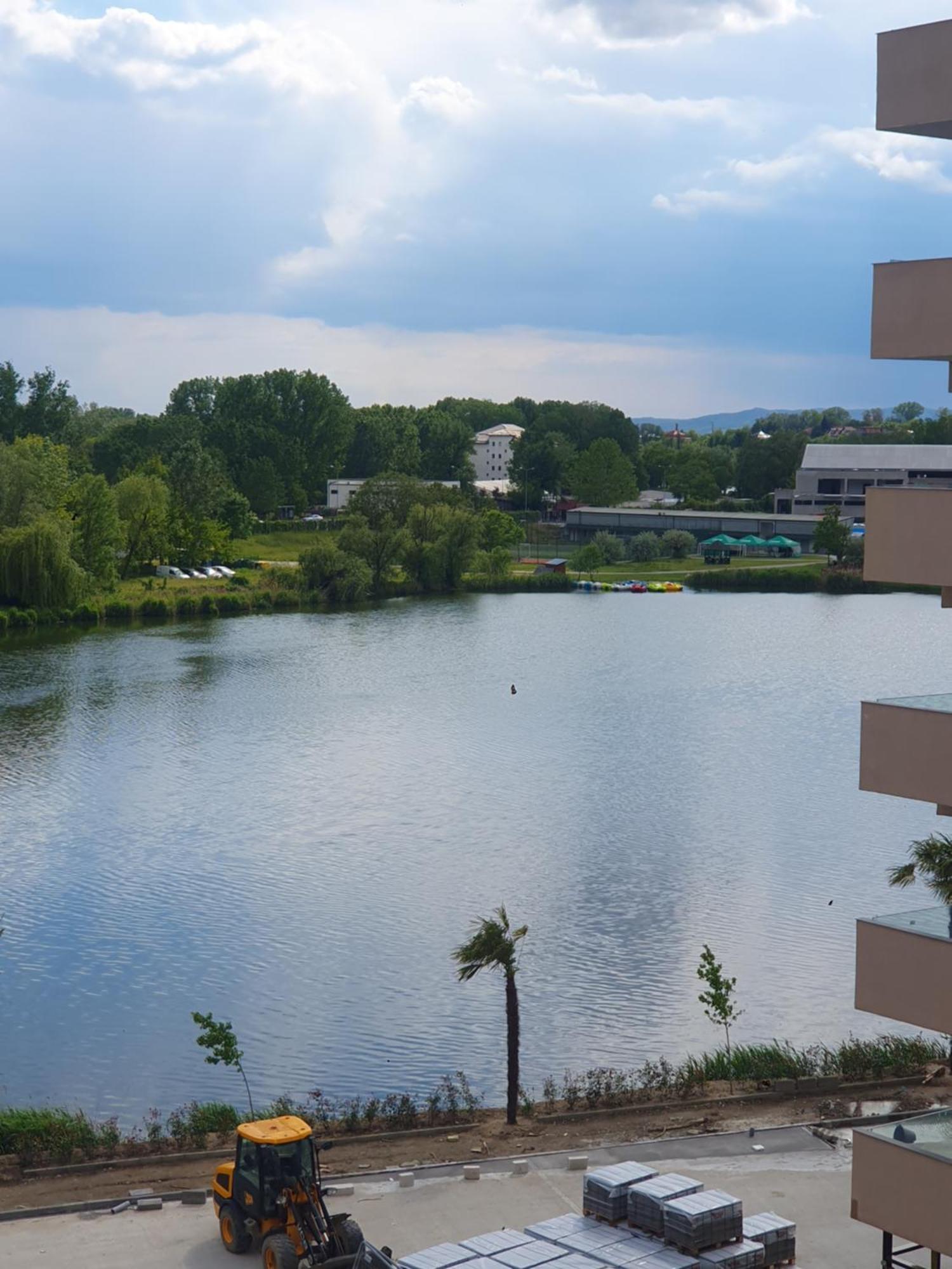 Apartament Castelul Bran Râmnicu Vâlcea 外观 照片